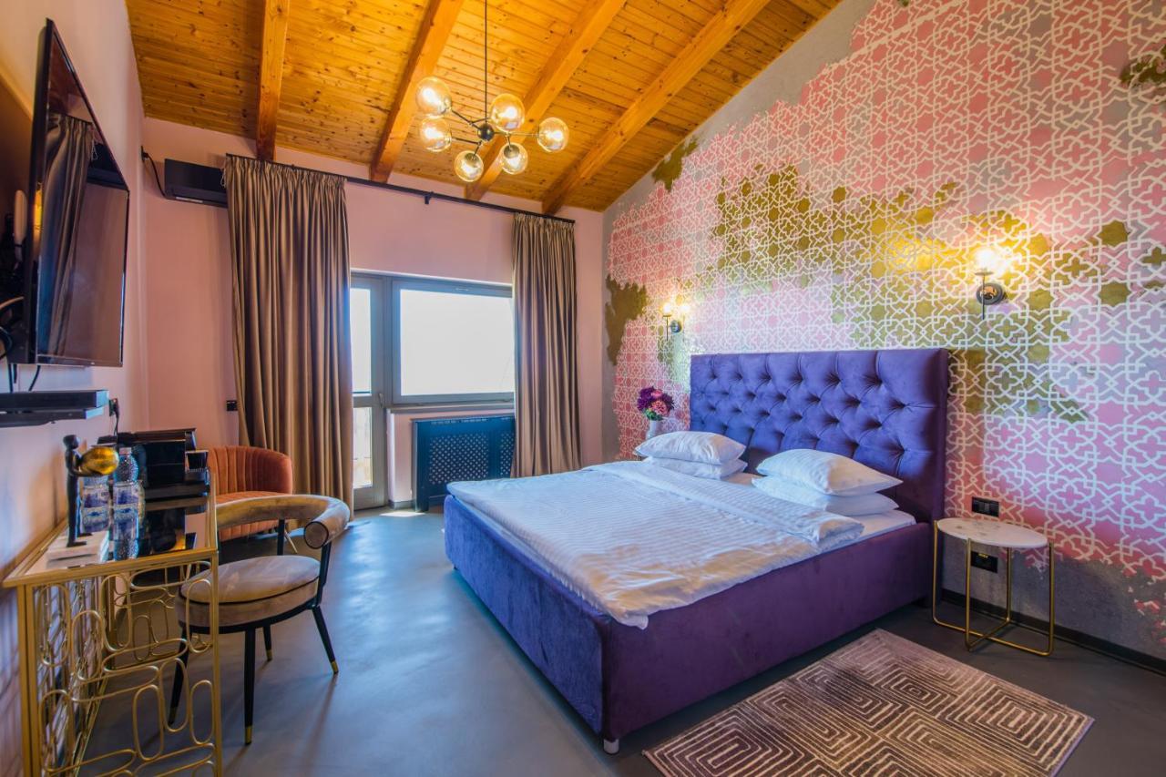 Pensiunea Casa Buna Gîrbova エクステリア 写真