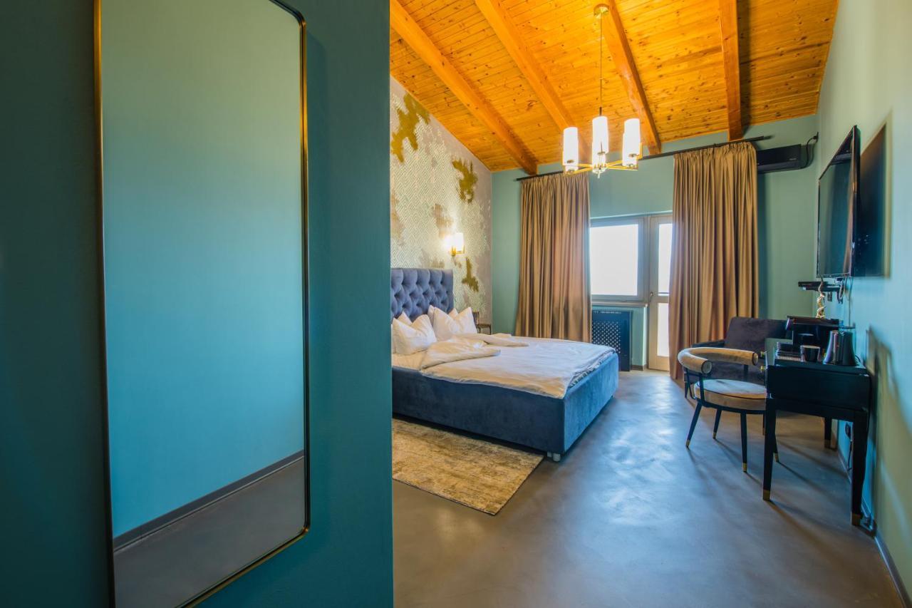 Pensiunea Casa Buna Gîrbova エクステリア 写真