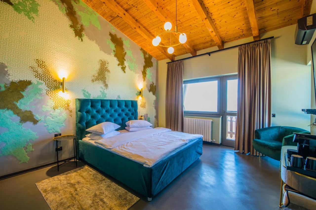 Pensiunea Casa Buna Gîrbova エクステリア 写真