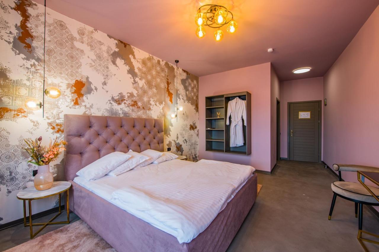 Pensiunea Casa Buna Gîrbova エクステリア 写真