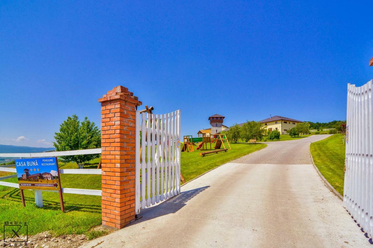 Pensiunea Casa Buna Gîrbova エクステリア 写真